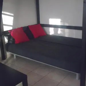 studio-climatise-proche-parking-commerces-et-mer.fr-provencehotel.com/